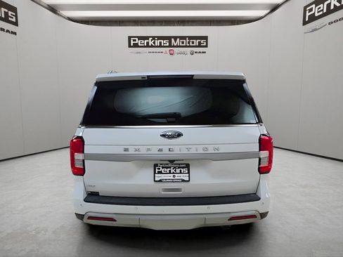 Used 2024 Ford Expedition XLT AWD/4WD image 4