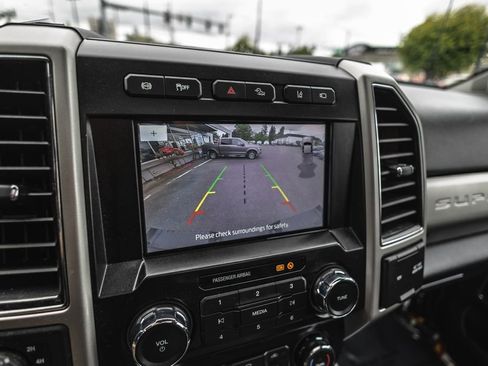Used 2021 Ford F250 Lariat w/ Tremor Off-Road Package AWD/4WD image 39