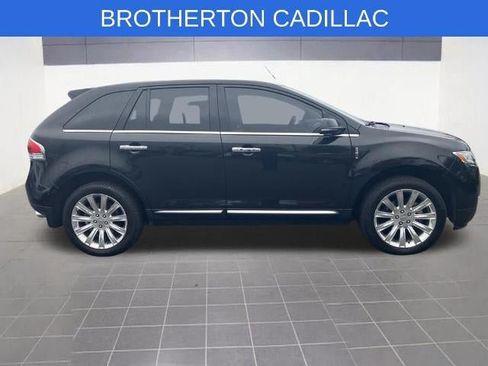 Used 2013 Lincoln MKX AWD image 4