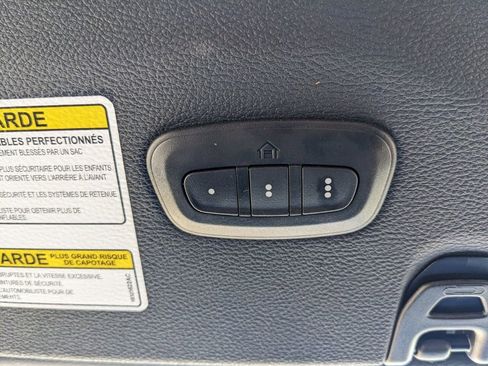 Certified 2022 Jeep Gladiator Willys image 60