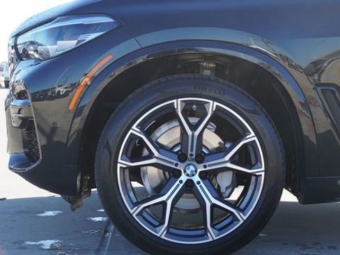 Used 2023 BMW X5 sDrive40i w/ M Sport Package image 5