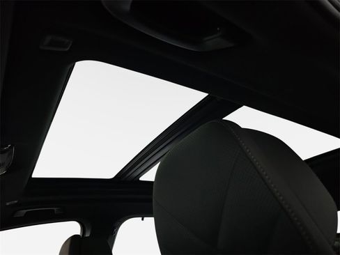 Used 2024 BMW X5 xDrive50e w/ Executive Package image 31