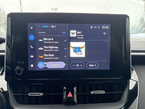 Used 2023 Toyota Corolla XSE image 34