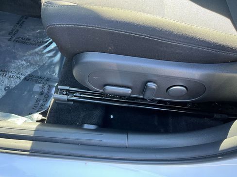 Used 2025 Hyundai Kona SEL image 23