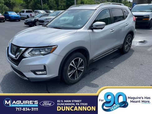 Used 2017 Nissan Rogue SL w/ SL Premium Package AWD/4WD image 1