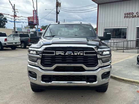 Used 2026 RAM 2500 Big Horn AWD/4WD image 2