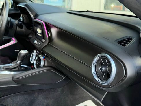 Used 2017 Chevrolet Camaro SS RWD image 14