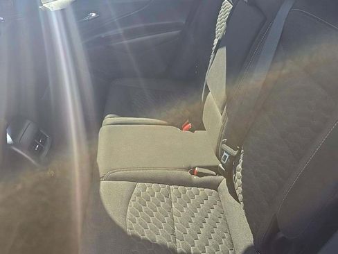 Used 2019 Chevrolet Equinox LT image 9