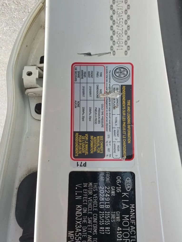 Used 2016 Kia Soul ! FWD image 18