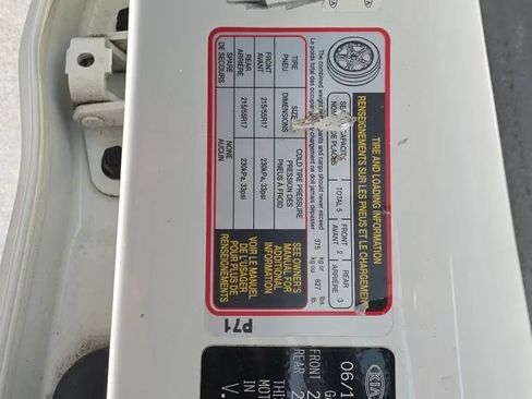 Used 2016 Kia Soul ! FWD image 18