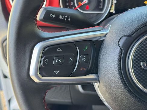Used 2022 Jeep Gladiator Rubicon image 11