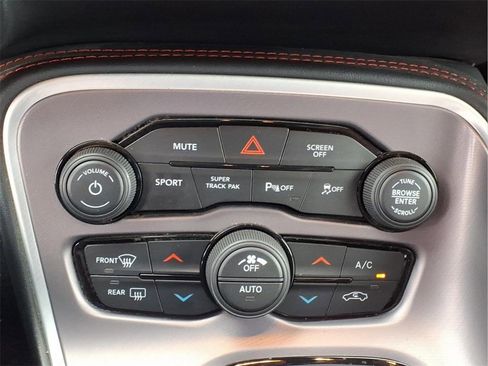 Used 2022 Dodge Challenger R/T w/ Plus Package image 21
