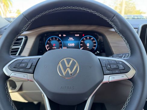 New 2026 Volkswagen Atlas SE image 29