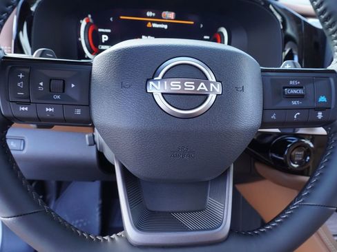 New 2026 Nissan Pathfinder Platinum image 19