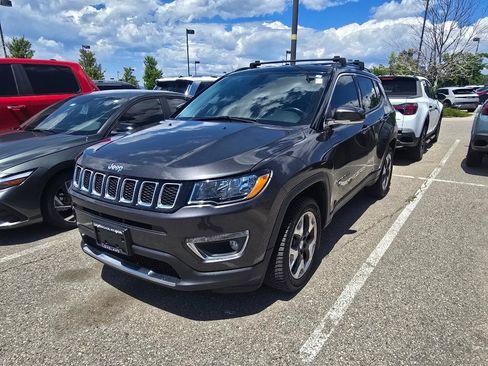 Used 2019 Jeep Compass Limited AWD/4WD image 1