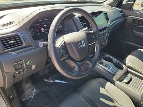 Used 2022 Honda Passport TrailSport image 19