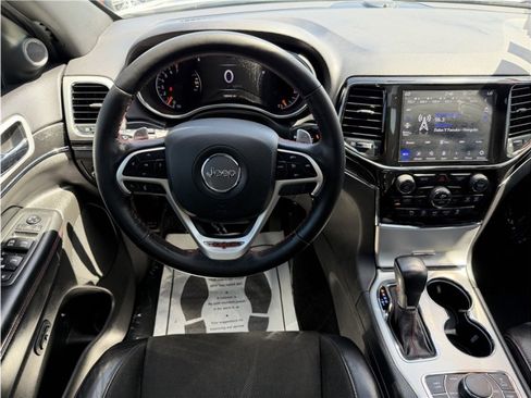 Used 2020 Jeep Grand Cherokee Trailhawk w/ Interior Metal Package image 39