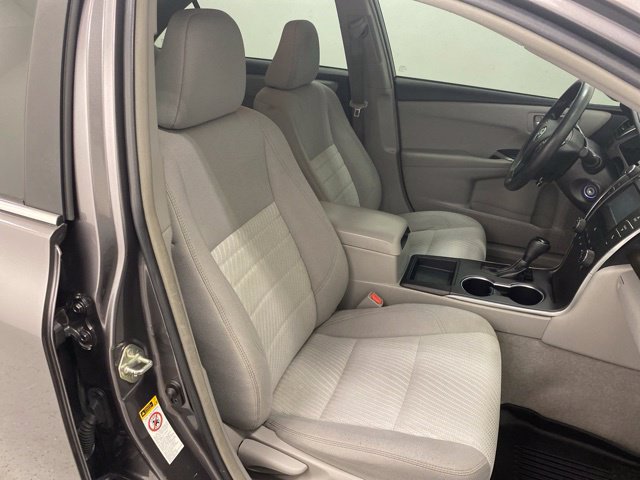 Used 2016 Toyota Camry LE FWD image 26