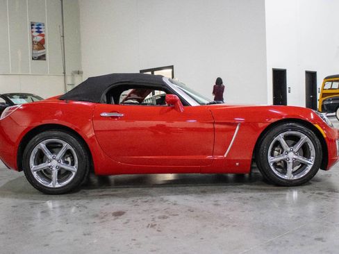 Used 2008 Saturn Sky Red Line image 24
