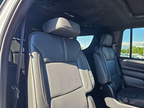 Used 2024 Chevrolet Suburban RST w/ Luxury Package AWD/4WD image 13