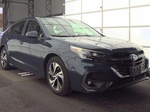 Used 2025 Subaru Legacy Premium image 1