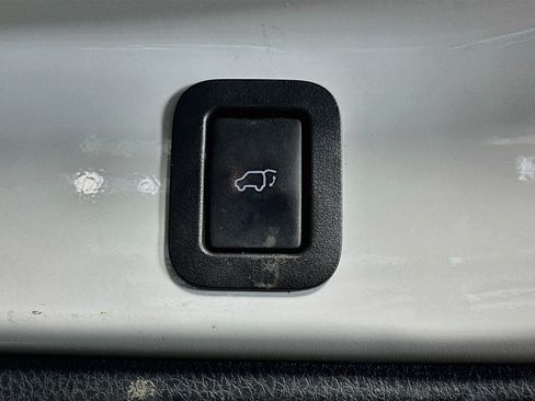 Used 2017 Toyota Highlander XLE FWD image 33