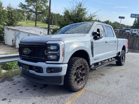 Used 2025 Ford F350 Lariat w/ Black Appearance Package AWD/4WD image 3