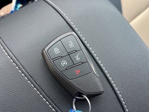 New 2026 Chevrolet Traverse LT w/ Driver Confidence Package image 44