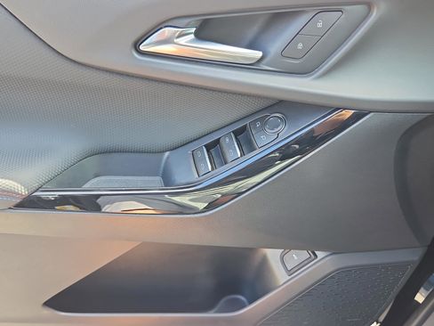 Used 2026 Chevrolet Equinox RS w/ LPO, Floor Liner Package FWD image 27