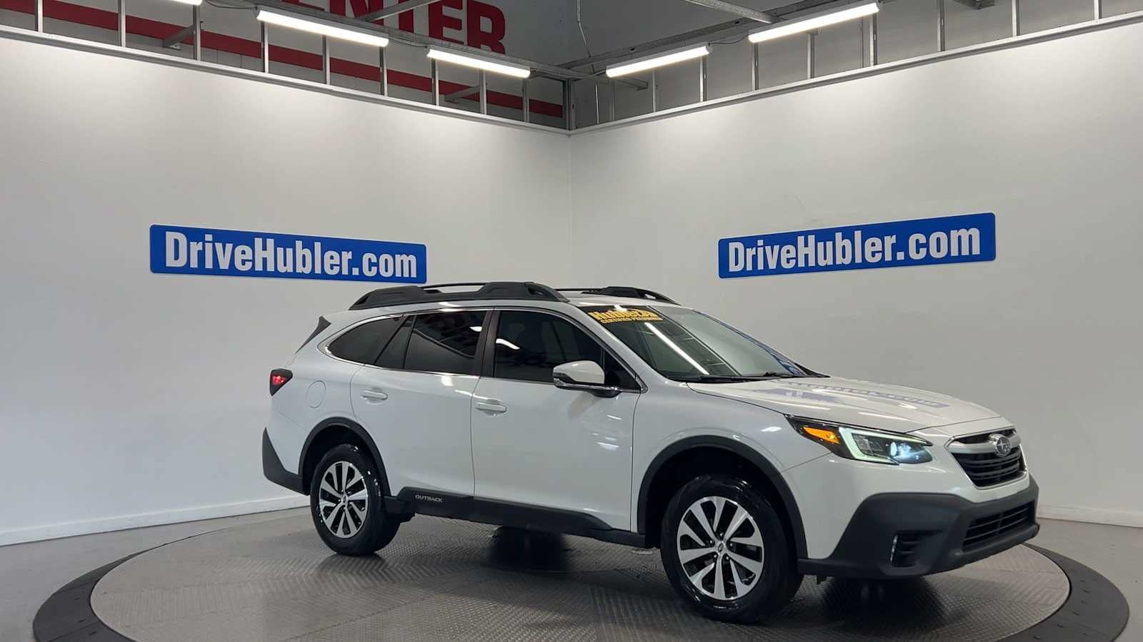Used 2020 Subaru Outback Premium w/ Popular Package #1 AWD/4WD image 2