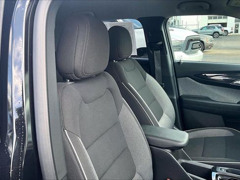 Used 2025 Chevrolet TrailBlazer LT AWD/4WD image 7