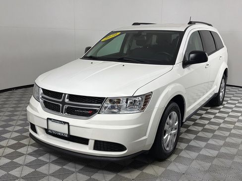Used 2020 Dodge Journey SE FWD image 9