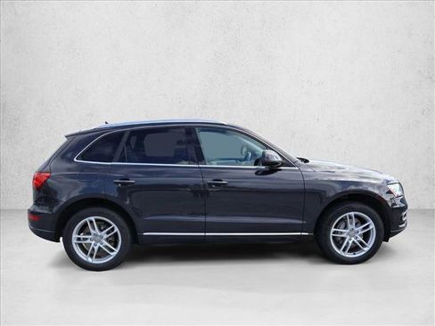Used 2017 Audi Q5 2.0T Premium Plus w/ Technology Package AWD/4WD image 4