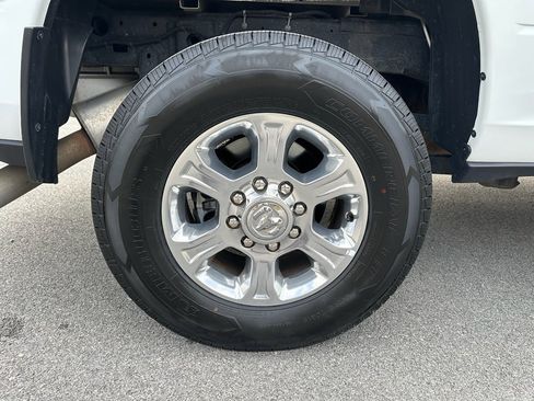 Used 2024 RAM 2500 Big Horn image 29