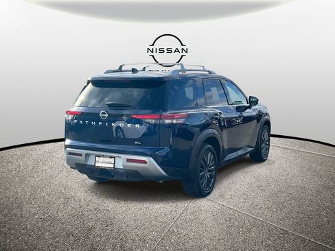 Certified 2025 Nissan Pathfinder SL w/ SL Premium Package image 8