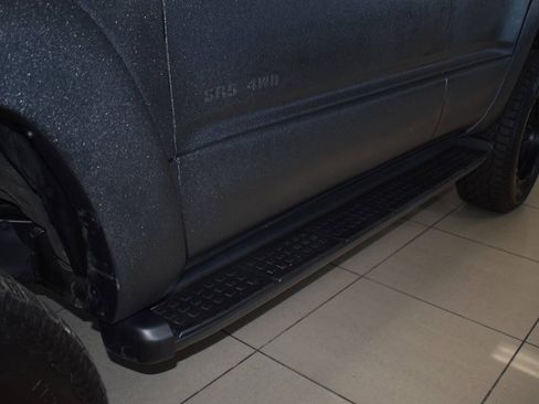 Used 2003 Toyota 4Runner SR5 AWD/4WD image 5