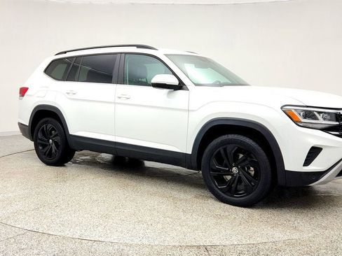 Used 2023 Volkswagen Atlas SE image 3