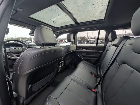 New 2026 Jeep Grand Cherokee Limited w/ Limited Altitude Package image 15