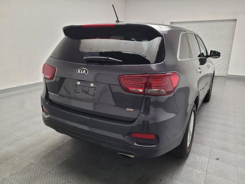 Used 2019 Kia Sorento FWD image 7