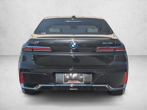New 2026 BMW i7 eDrive50 image 8