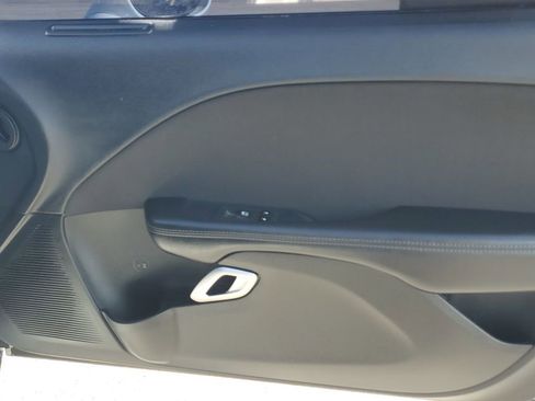 Used 2022 Dodge Challenger GT image 42