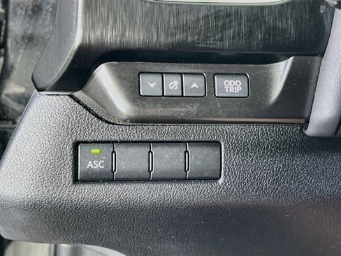 Used 2019 Lexus UX 200 F Sport w/ F Sport Premium Package FWD image 10