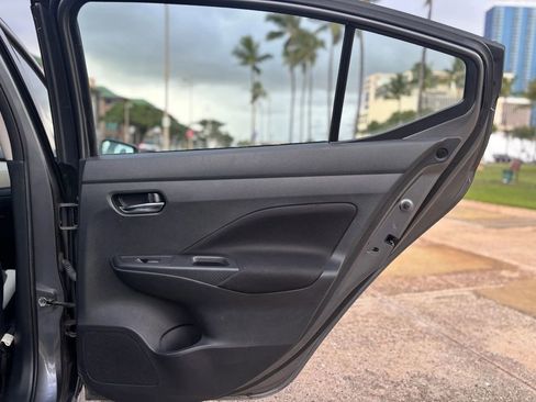 Used 2021 Nissan Versa SV image 17