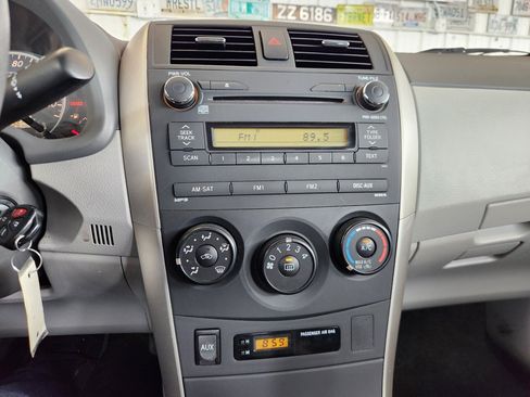 Used 2010 Toyota Corolla LE FWD image 8