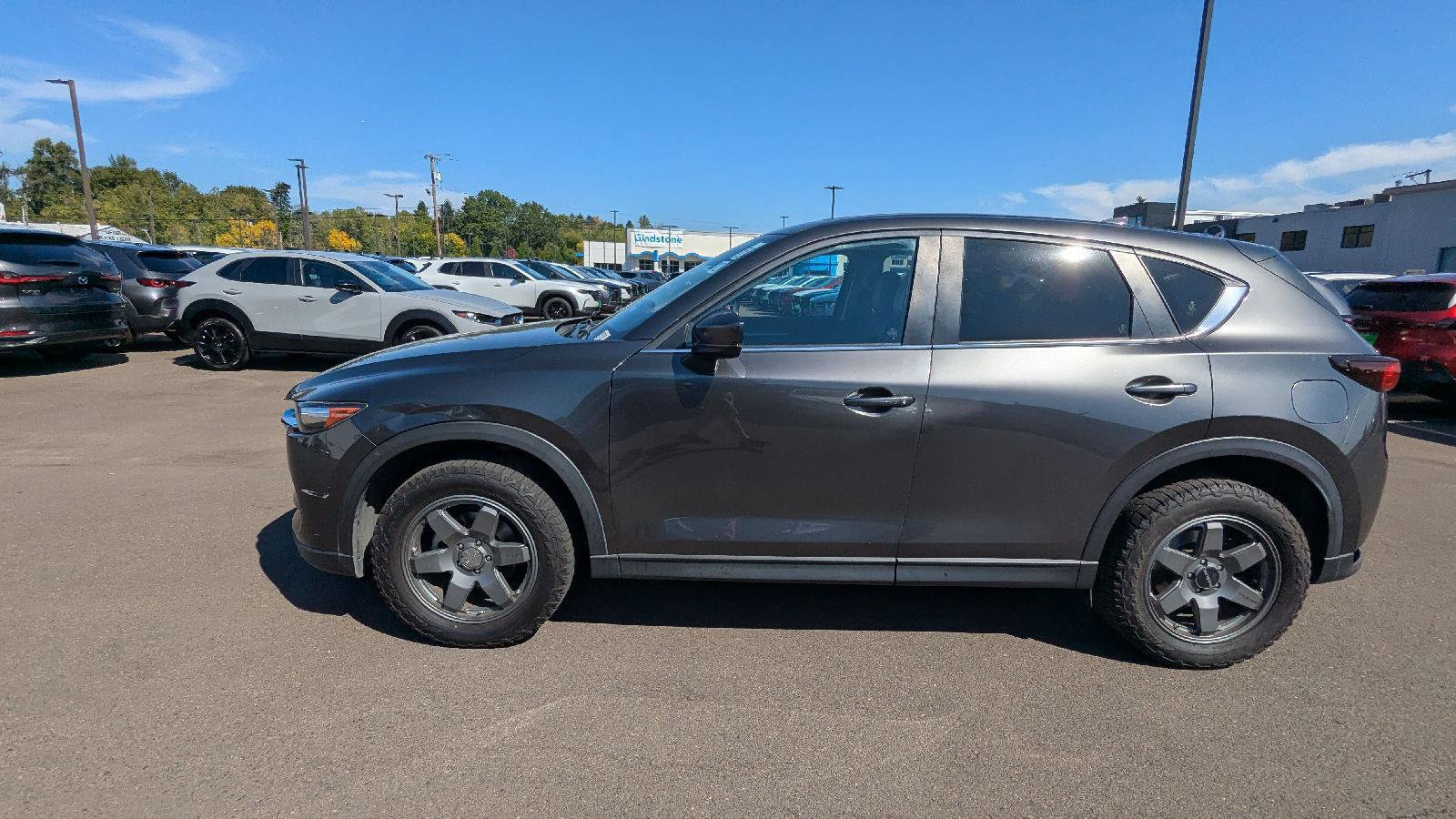 Used 2019 MAZDA CX-5 Touring AWD/4WD image 2