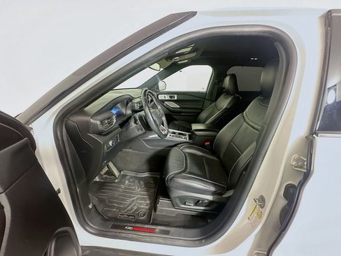 Used 2020 Ford Explorer ST w/ Premium Technology Package image 21