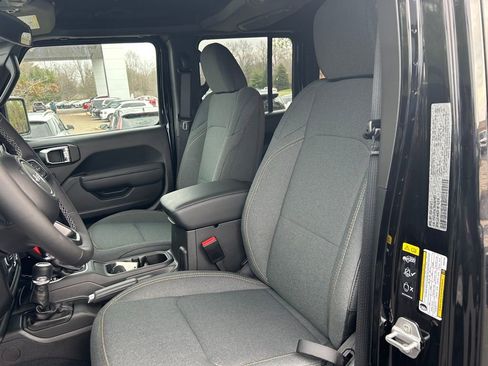 New 2025 Jeep Wrangler Sport S image 22