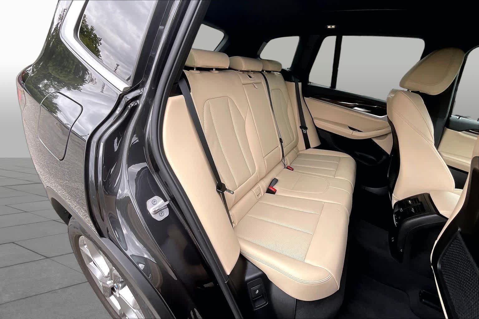Used 2024 BMW X3 xDrive30i w/ Premium Package AWD/4WD image 19