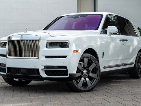 Certified 2023 Rolls-Royce Cullinan image 57