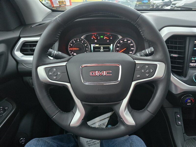 Used 2019 GMC Acadia SLT w/ Black Edition FWD image 6